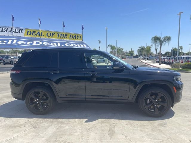 2023 Jeep Grand Cherokee Altitude