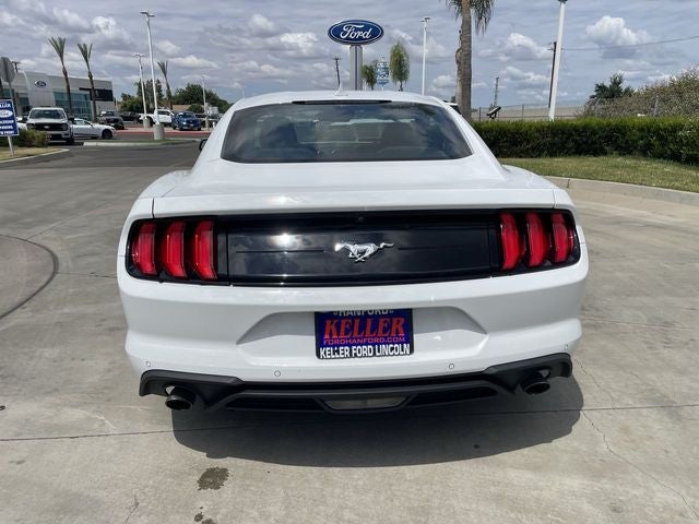 2022 Ford Mustang EcoBoost