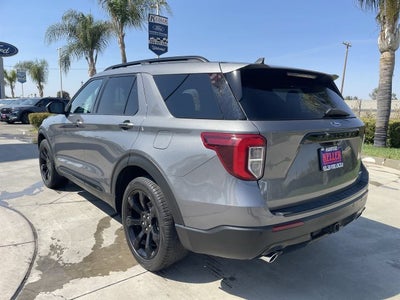 2022 Ford Explorer ST-Line
