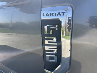 2022 Ford F-250SD Lariat