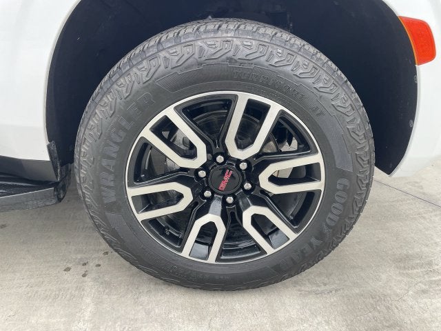 2024 GMC Yukon XL AT4
