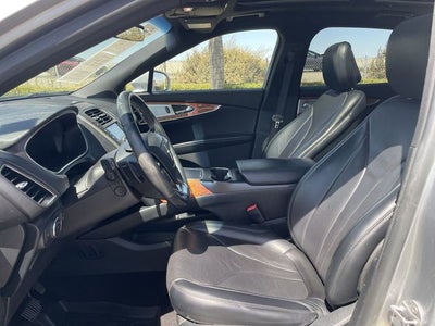2020 Lincoln Nautilus Reserve