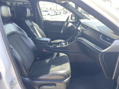 2025 Jeep Grand Cherokee L Altitude 4x4