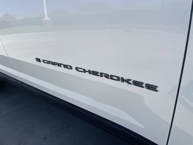 2025 Jeep Grand Cherokee L Altitude 4x4