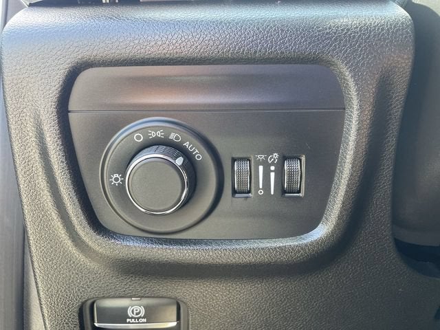 2025 Jeep Grand Cherokee L Altitude 4x4