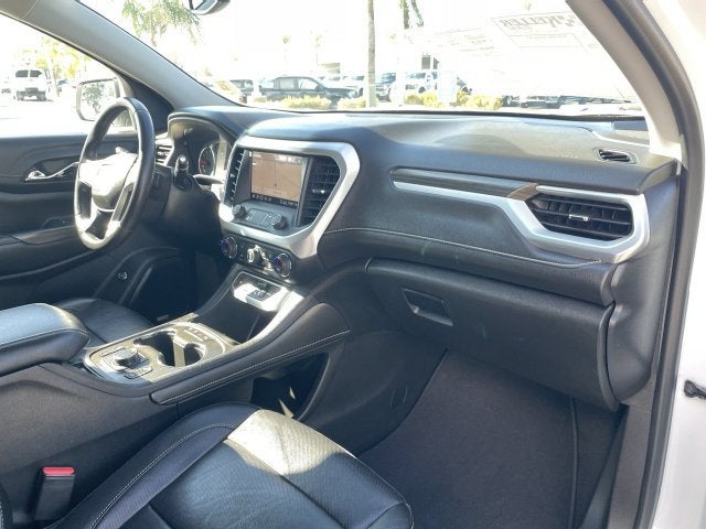 2020 GMC Acadia SLT