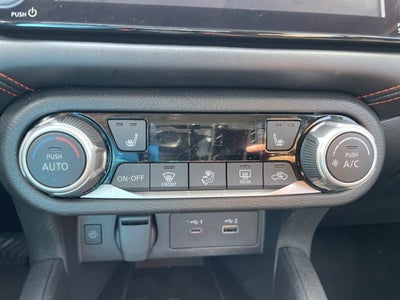 2025 Nissan Versa SR