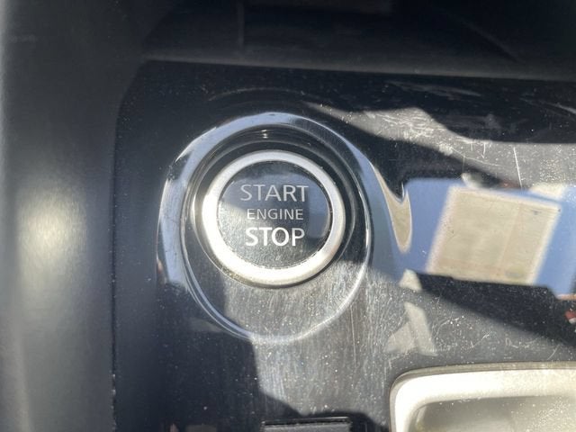 2024 Nissan Versa SR