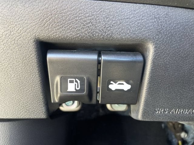 2024 Nissan Versa SR