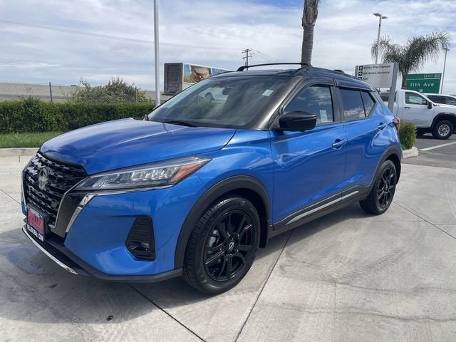 2023 Nissan Kicks SR