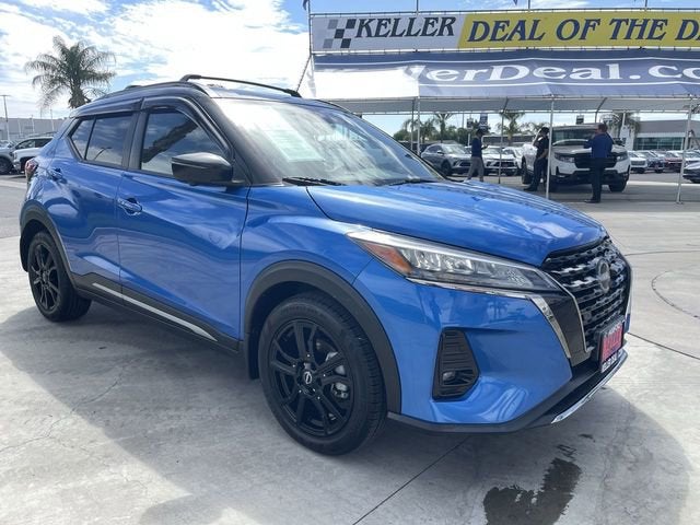 2023 Nissan Kicks SR