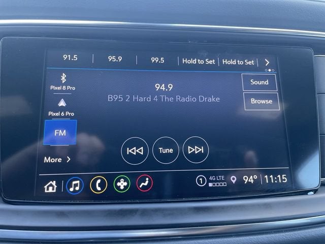 2023 Buick Enclave Essence